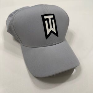 Tiger Woods men’s golf hat